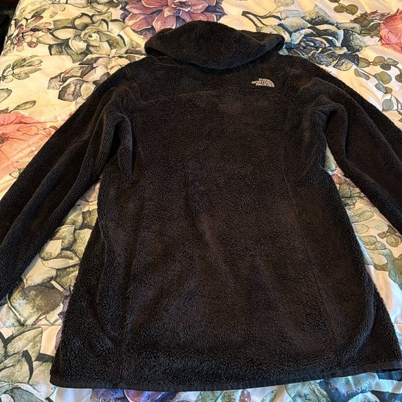 Fuzzy black zip up hoodie - Picture 6 of 6